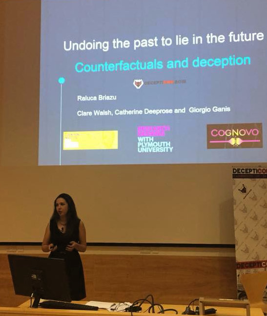 Raluca Briazu giving her talk at the Decepticon2015
